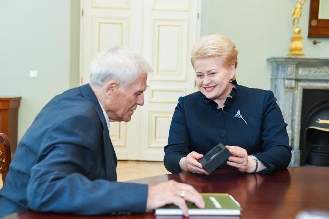 Lietuvos laisvės dieną prezidentė susitiko su partizanu A. Lukša