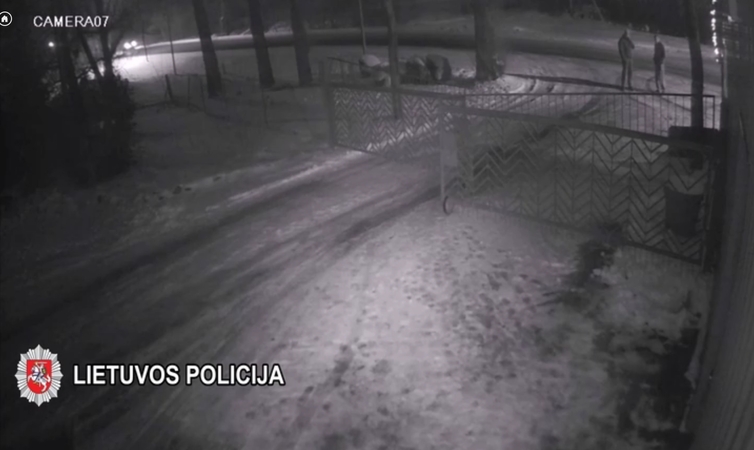 Policija sučiupo parduotuvių plėšikus