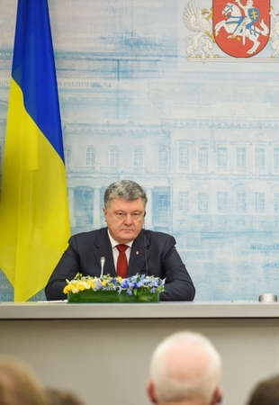 Vilniuje viešėjęs P. Porošenka: M. Saakašvilio rankos suteptos krauju