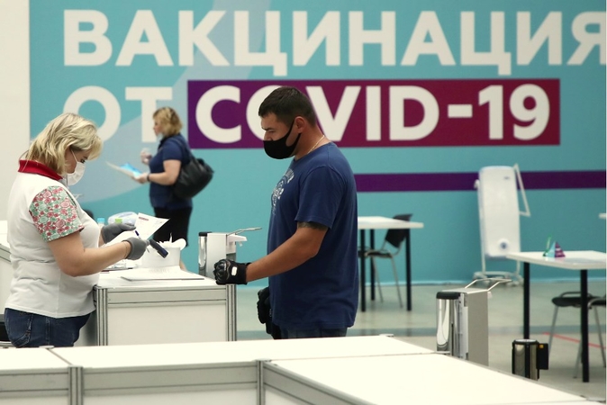Rusijoje per parą nuo COVID-19 mirė 792 žmonės
