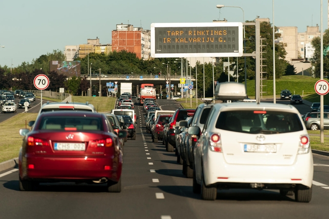 Kas išgelbės sostinę nuo milžiniškų spūsčių?