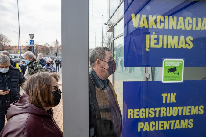 Seimo pirmininkė apie laisvesnę skiepijimo tvarką: venkime chaoso