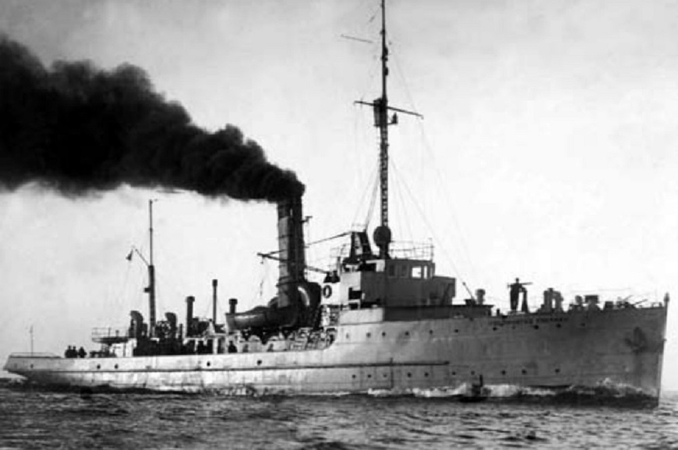 Tarnyboje: Baltijos jūroje patruliuoja dūmais apsipylęs „Prezidentas Smetona“ 1928 m.