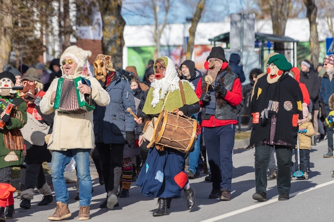 Užgavėnių šventė Palangoje kasmet sutelkia minias žmonių.