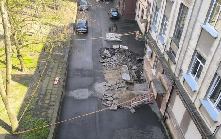 Gyventojus piktina išraustas kiemas