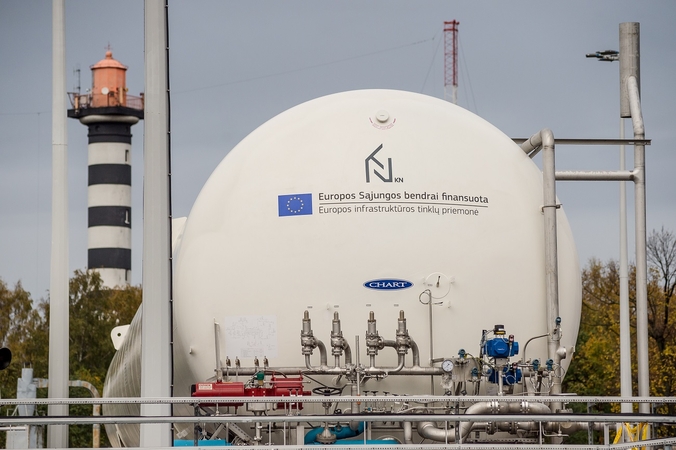 Neįtikėtina: Lenkijos kompanijos „Orlen Group“ padalinys „Orlen S.A. – PGNiG“ yra vienintelės Baltijos šalyse Klaipėdos LNG dujų išpilstymo stoties operatorius.