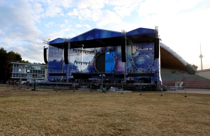 Vasaros pradžią skelbsiančiam festivaliui „Summerburst“ jau kyla scena