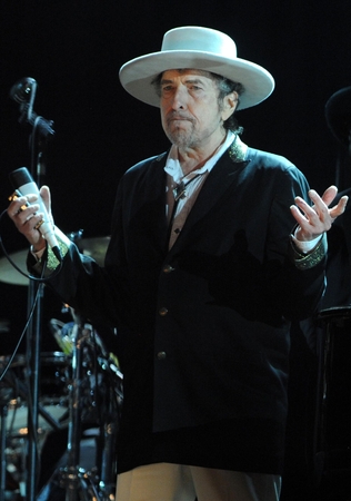 Nobelio premijos apstulbintas B. Dylanas pagaliau prabilo