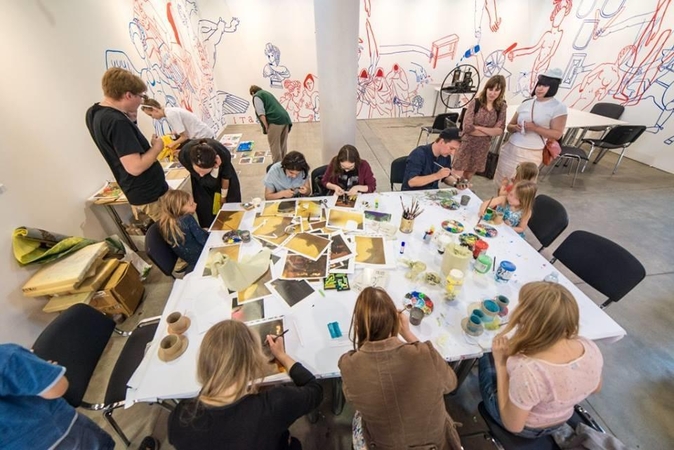 Meno mugė „ArtVilnius‘16“ paruošė turtingą edukacinę programą