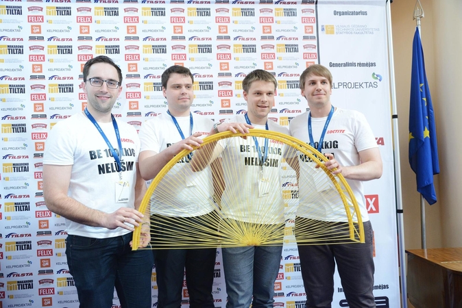 Makaronų tiltų statytojams – kelialapis į čempionatą Vengrijoje