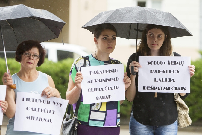 Protestuotojai: Lietuvoje vėl gali būti 3 milijonai gyventojų
