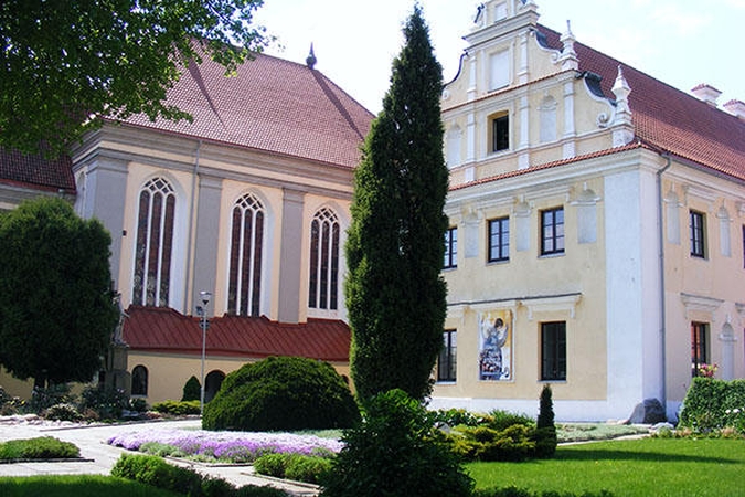 Pleneras Kauno kunigų seminarijoje: dailininkai fiksuoja 150 pavasarį