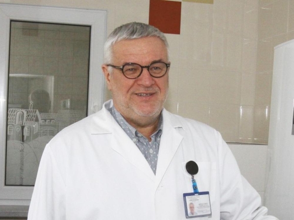 Dr. A. Liubšys: visi naujagimiai turi gauti žindyvės pieno