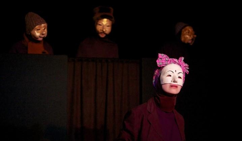 Tarptautinis teatrų forumas: krašto gynyba ir sugrįžimas į bunkerius