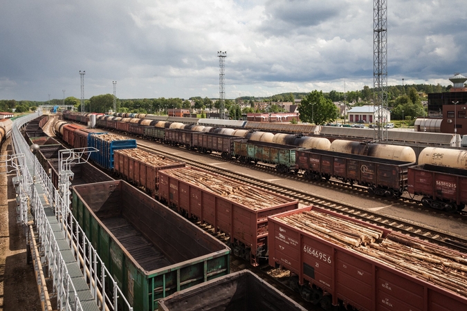 Kenoje sulaikyta 102 tūkst. eurų vertės rūkalų kontrabanda, keliavusi į Kaliningradą