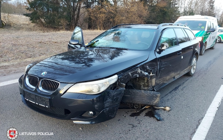 Praėjusią parą keliuose sužeisti aštuoni žmonės: vienas jų – nepilnametis