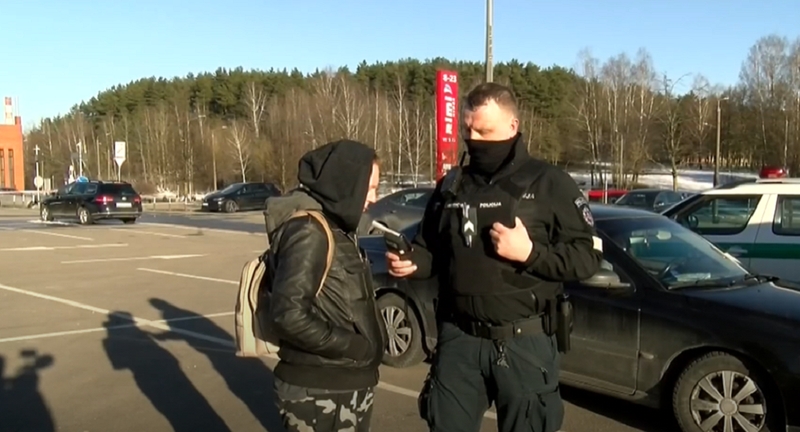 Po avarijos Vilniuje pareigūnus iškvietę medikai demaskavo neblaivią vairtuotoją