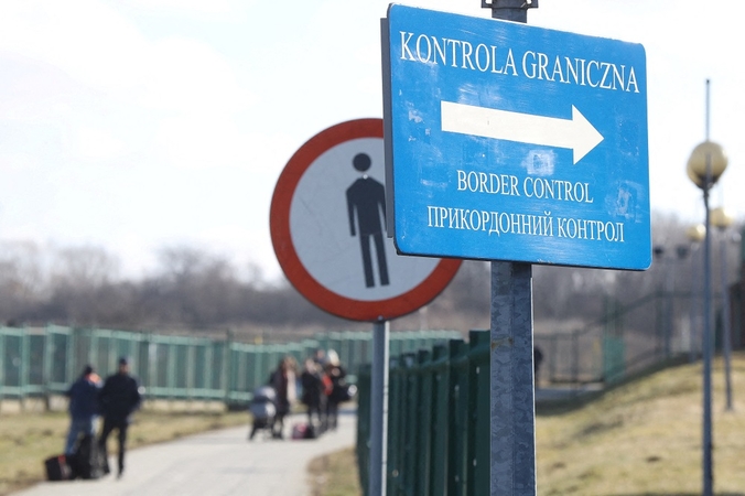 Lenkija pasienyje steigs ukrainiečių pabėgėlių priėmimo centrus
