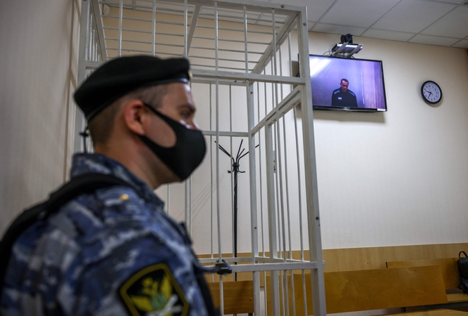 Rusijos teismas ėmėsi nagrinėti A. Navalno skundus dėl sąlygų kolonijoje