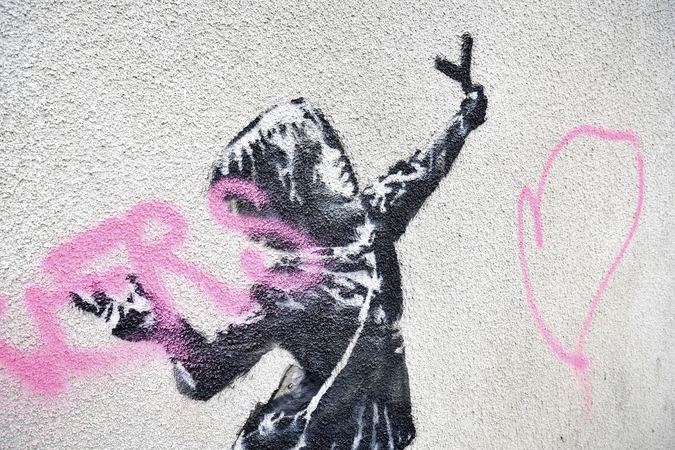 Vandalai Anglijoje sugadino garsiojo Banksy kūrinį