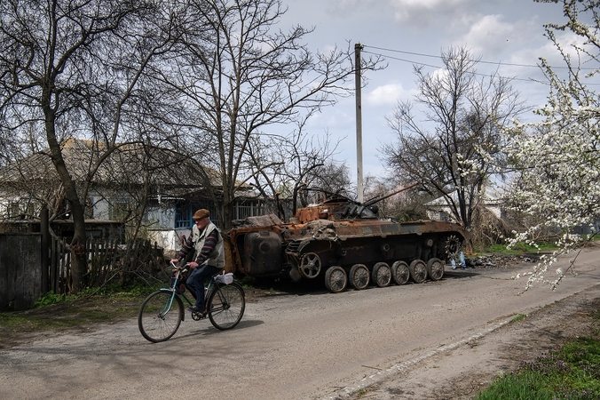 Gynybos ministrė: Vokietija siųs Ukrainai savaeigių priešlėktuvinių sistemų „Gepard“