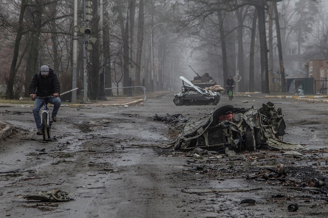 Ukrainoje įsibrovėliai kankino sutuoktinius: vyras mirė