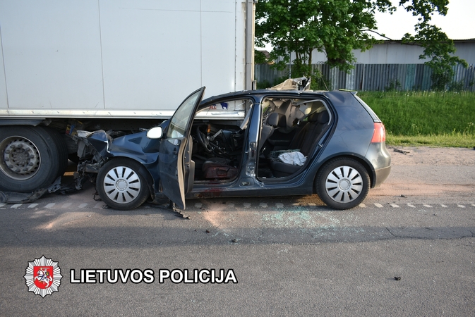 Per avariją Vilniaus rajone žuvus vairuotojui pareigūnai prašo atsiliepti liudininkus