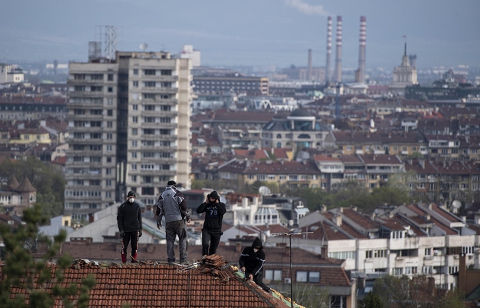 Bulgarijoje per parą nustatytų užsikrėtusiųjų virusu skaičius muša rekordus