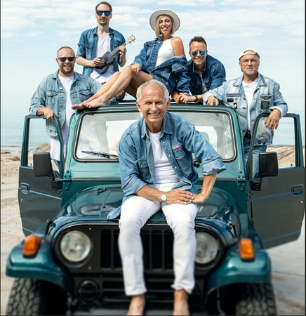S. Januška ir grupė Studija“ atgaivino seną hitą: tai – himnas radijui