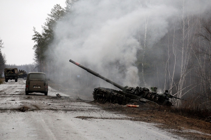 Ukrainos kovos su korupcija tarnyba: deklaruoti užgrobtų Rusijos armijos tankų nebūtina