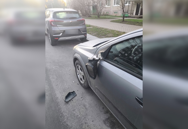 Nesikeičia: ar atsiras kaltininkas, nulaužęs automobilio veidrodėlį? Tikimybė esanti menka.