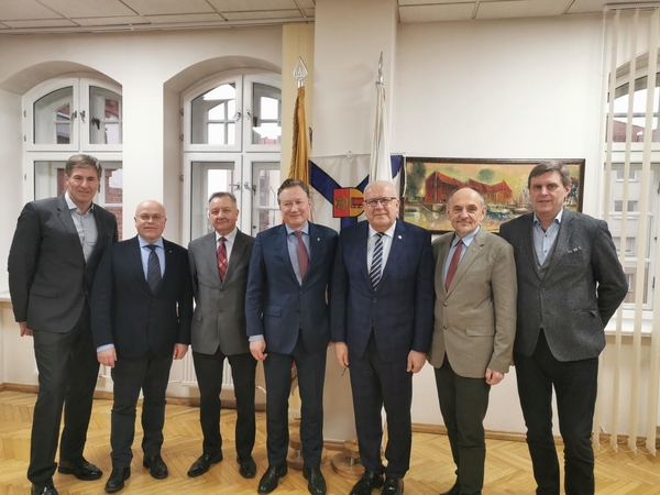 KU telkia Klaipėdos regiono sveikatos priežiūros įstaigas