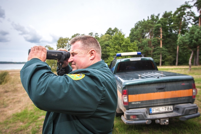 Statistika: per pirmuosius du akcijos "Lašiša 2019" mėnesius aplinkos apsaugos pareigūnai surengė 220 reidų.