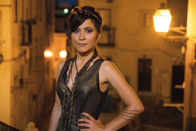 Fado atlikėja Maria Emilia.