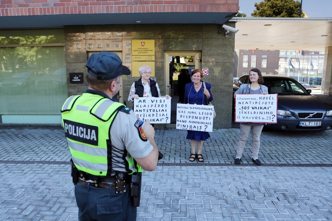 "SOS vaikai" rankų nenuleidžia