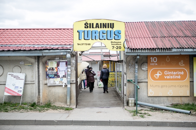 Šilainių turgaus prekiautoja: nedirbome, tačiau mokestį liepia susimokėti