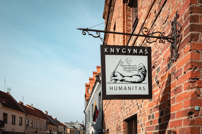 Kauniečiai liūdi: Senamiestyje užsidarė mėgstamas knygynas
