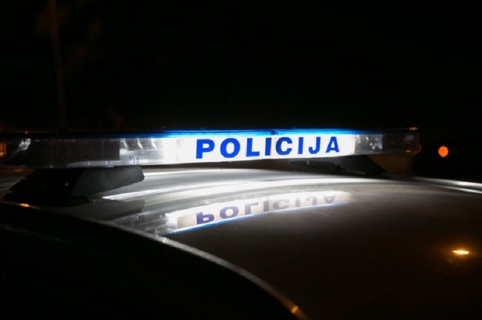 Jonavos rajone – tragiška avarija: žuvo į medį atsitrenkusio automobilio vairuotojas
