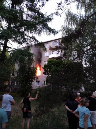 Neries krantinėje liepsnojo butas, žuvo moteris (vaizdo įrašas)