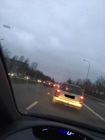 Per avariją Šiaurės prospekte sužalotas BMW vairuotojas