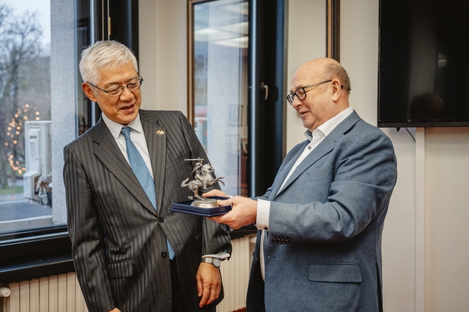 Kauno savivaldybėje – kadenciją baigiančio Japonijos ambasadoriaus vizitas