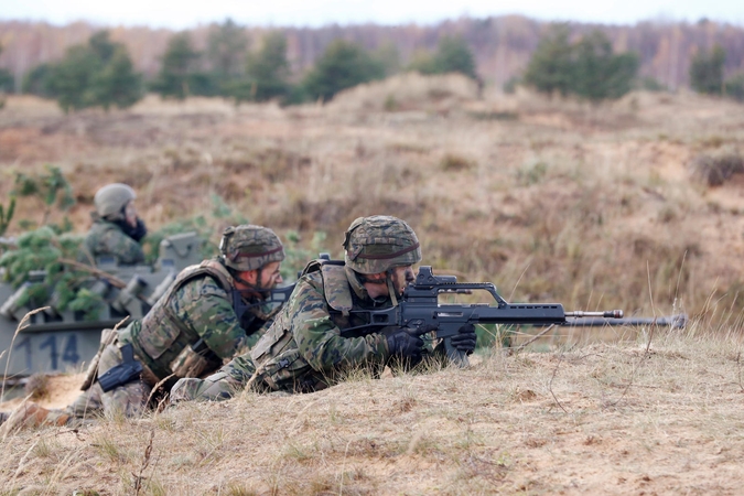 Dauguma Lenkijos gyventojų pritaria NATO kariškių dislokavimui šalyje