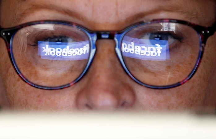 Prieš rinkimus „Facebook“ pradeda faktų tikrinimo kampaniją ir Lietuvoje