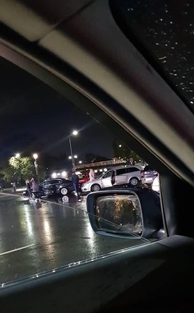 Prie Kauno pilies apgadinti du automobiliai