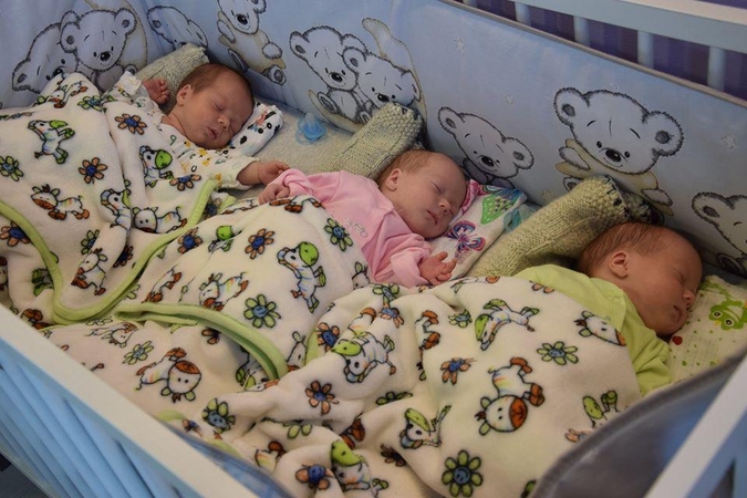 Vilkaviškyje šeimai gimė trys kūdikiai: galvojo, kad laukiasi dvynukų