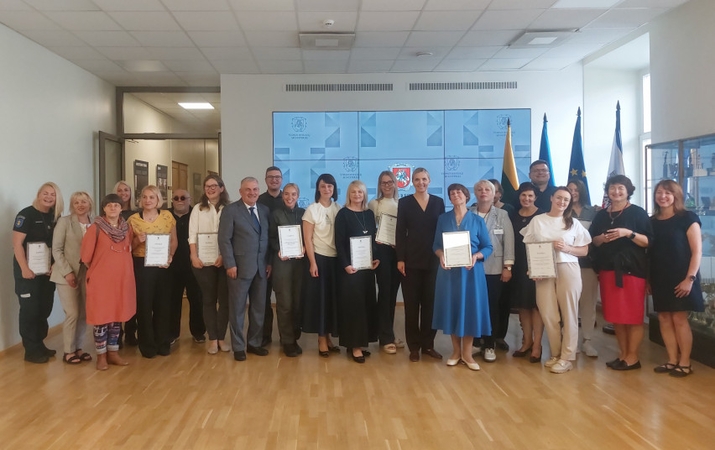 VRM skyrė apdovanojimus už nusikaltimų ir kitų teisės pažeidimų prevencijos projektus