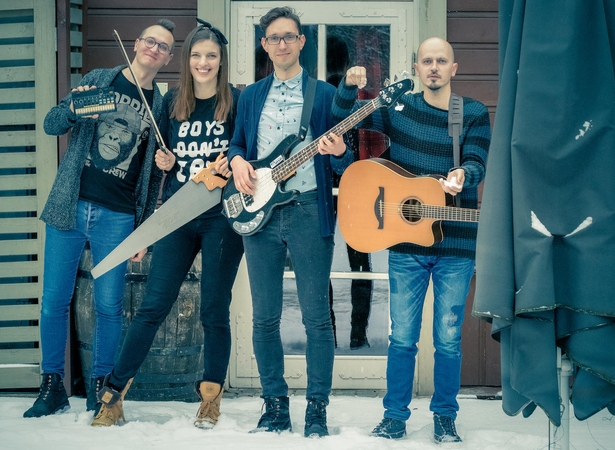 Muzikos grupę subūrę vaikų rašytojai: gali būti, kad esame vieninteliai pasaulyje 