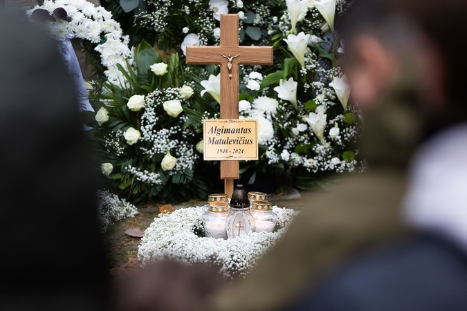 Politikas ir ekonomistas A. Matulevičius atgulė amžinojo poilsio 