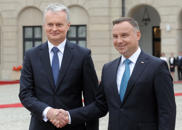 Gitanas Nausėda (kairėje) ir Andrzejus Duda