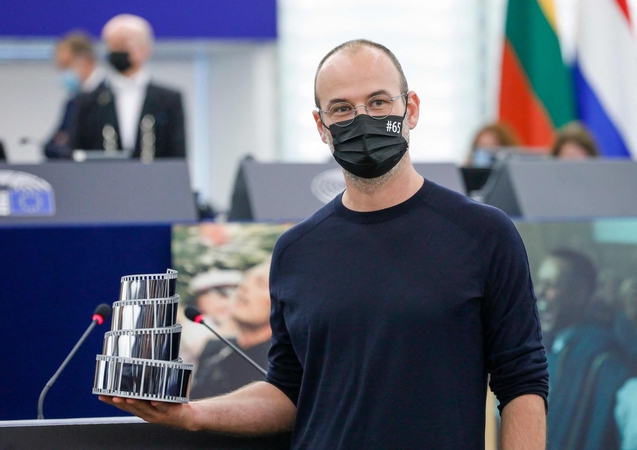 LUX publikos apdovanojimą pelnė rumunų režisieriaus Alexander Nanau dokumentinis filmas „Kolektyvas“.